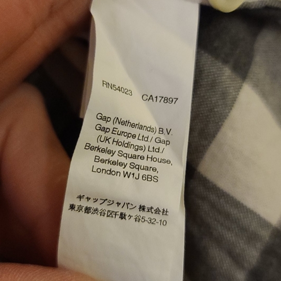 GAP Kids Button Down long Sleeve Shirt - Picture 4 of 6